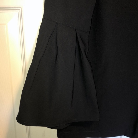 H&M 3/4 wide arm sleeved Top - Picture 3 of 5